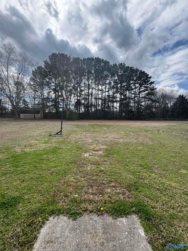 Building Photo - 206 Peabody Rd