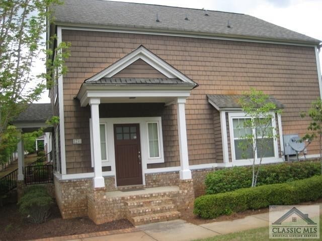 Building Photo - LEASING FOR IMMEDIATE MOVE IN!