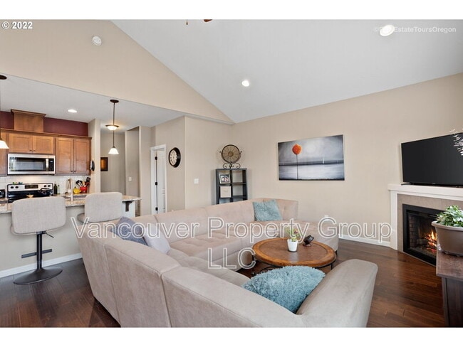 Building Photo - 2707 NE 131st Ct