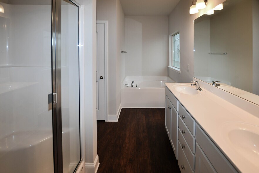 Building Photo - 257 Caudle Dr