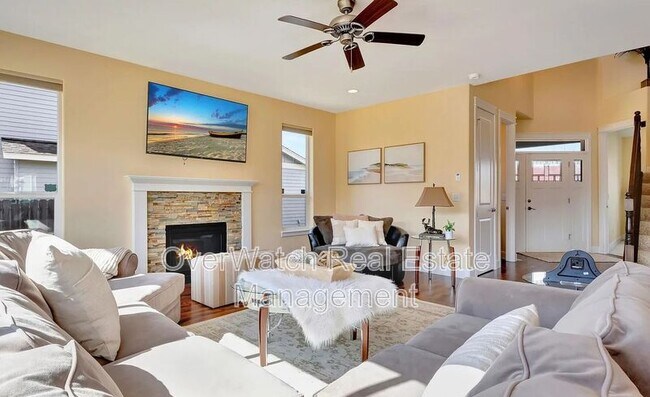 Building Photo - 5845 Grand Teton Loop