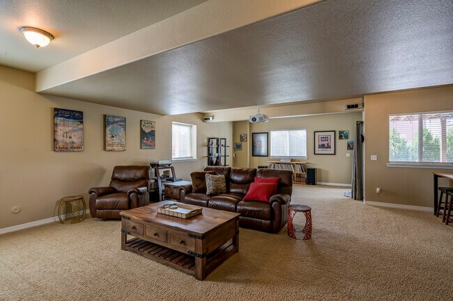 Building Photo - 7868 Renegade Hill Dr