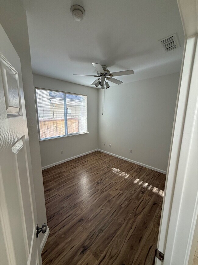 Building Photo - Stunning Spacious Single Story Home You Should Want to Call Home!