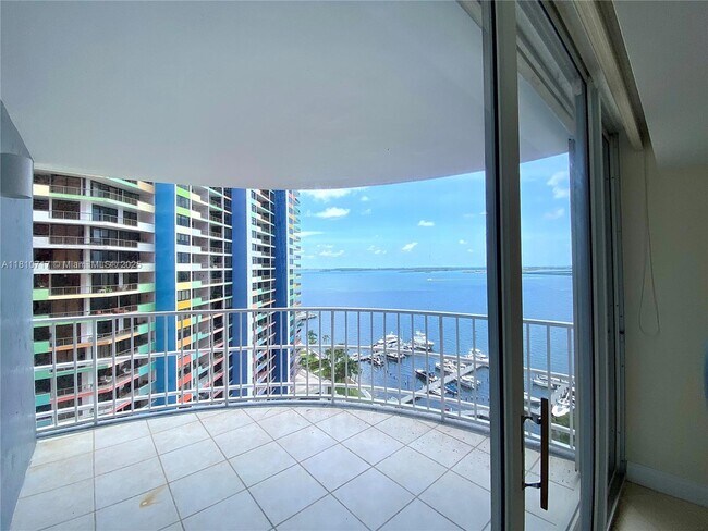 Building Photo - 1627 Brickell Ave