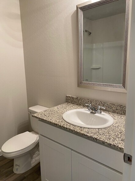 Building Photo - 797 S Silvercreek Ln