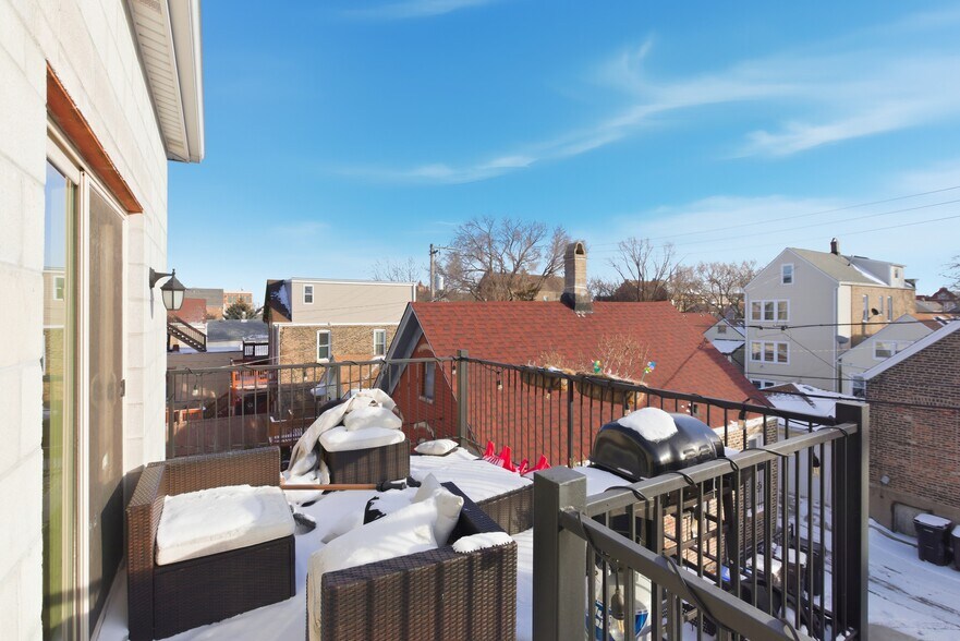 Building Photo - 2253 W 19th St