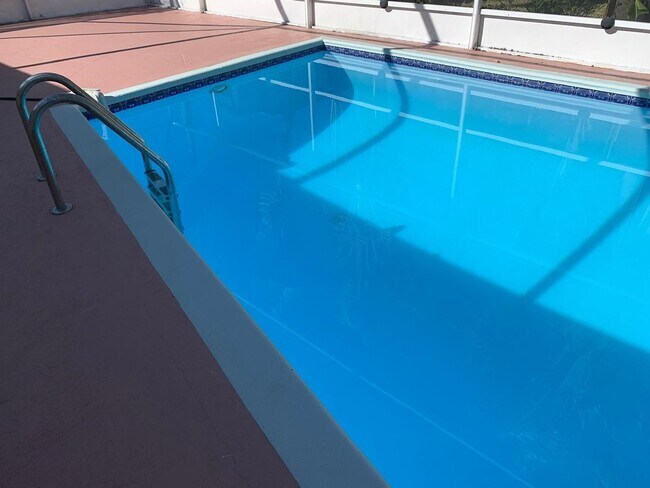 Building Photo - 1342 Torreya Cir