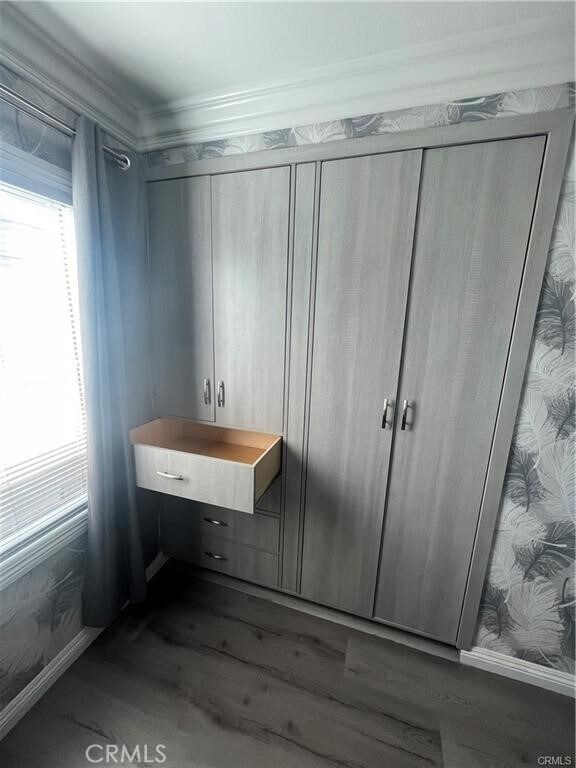 Building Photo - 12213 Pine St