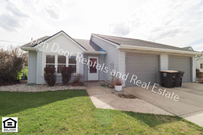 Building Photo - 1421/1423 Fieldstone Dr