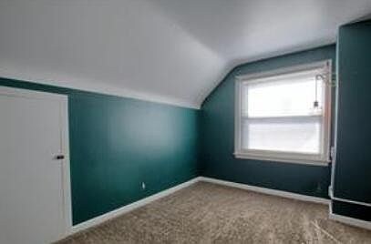 Building Photo - 14821 Russell Ave