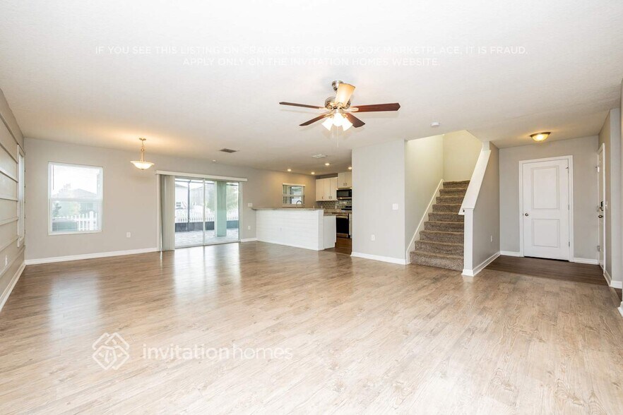 Building Photo - 10619 Laguna Plains Dr