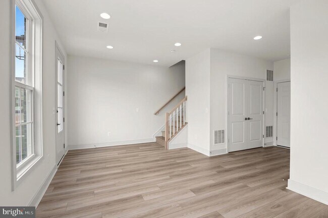 Building Photo - 14534 Alsace Ln