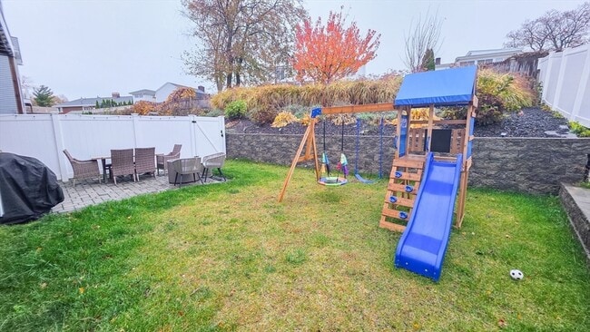 Building Photo - 279 Suffolk Ave