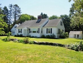 Building Photo - 2 Briarwood Ct