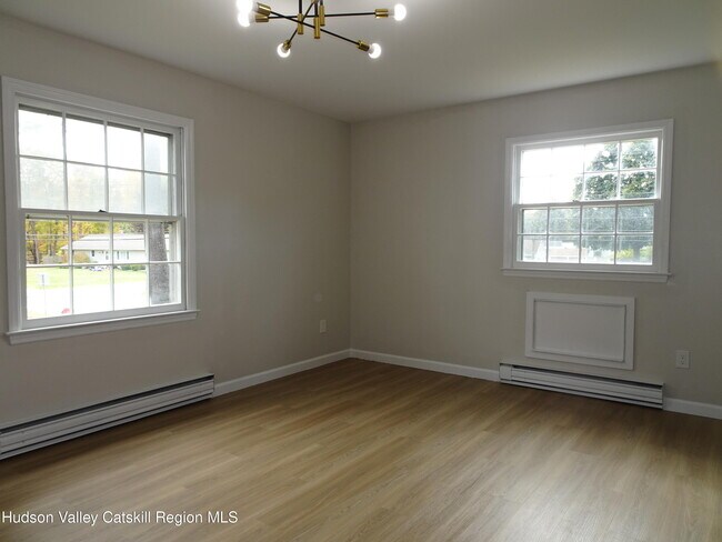 Building Photo - 167 NY-23