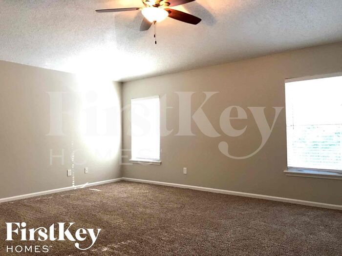 Building Photo - 2563 Watermill Dr
