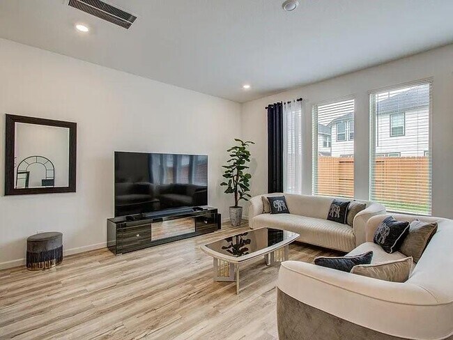 Building Photo - 5502 Amber Brook Ln