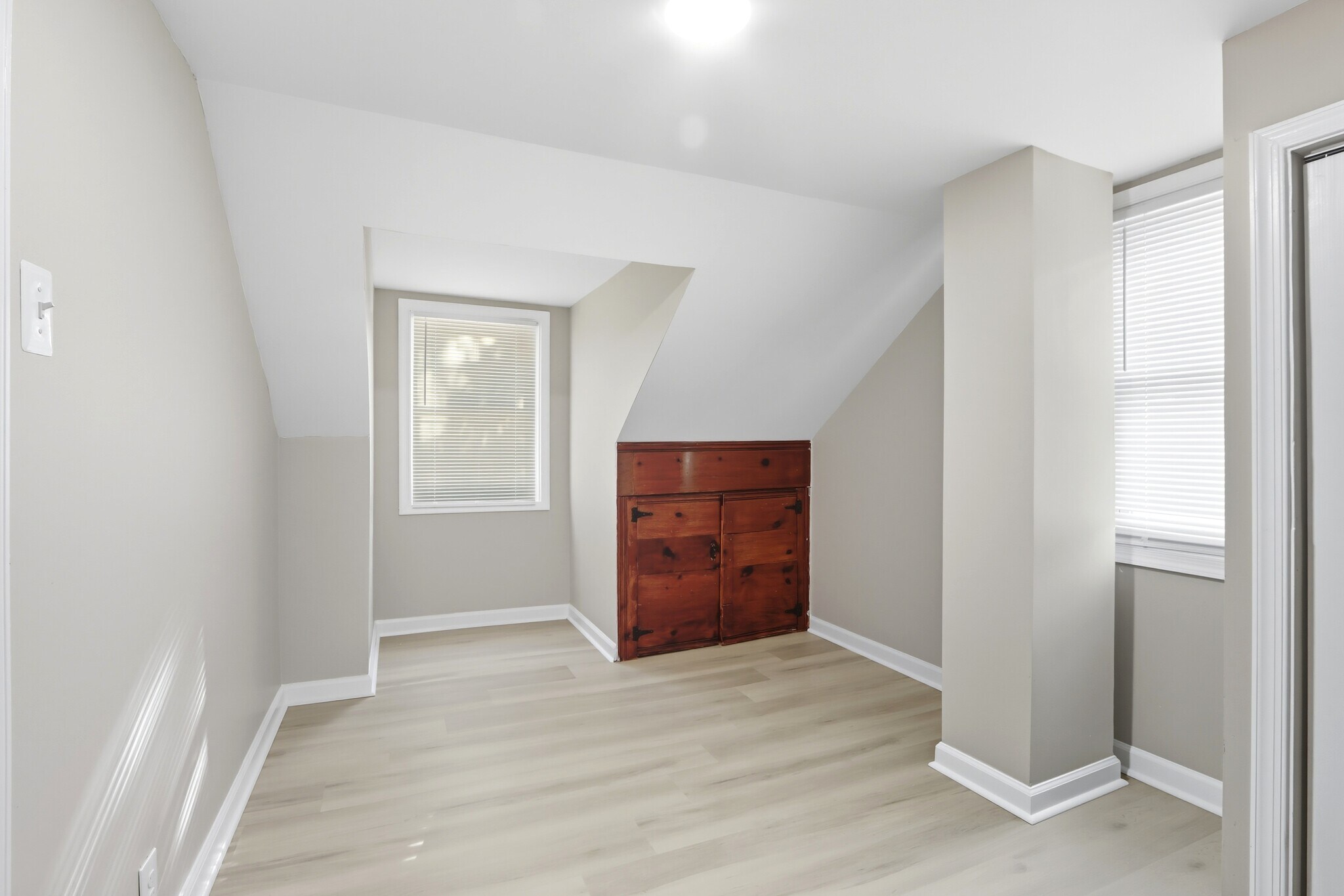 Building Photo - 4924 Frankford Ave