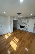 Building Photo - 86 E Camplain Rd