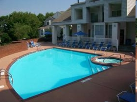 Pool - Walden Court Apartments