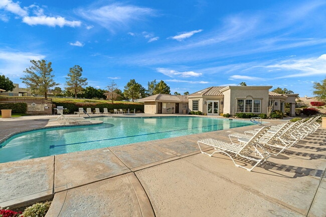 Building Photo - 79679 Carmel Valley Ave