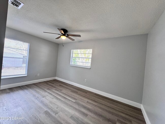 Building Photo - 704 Boston Ct