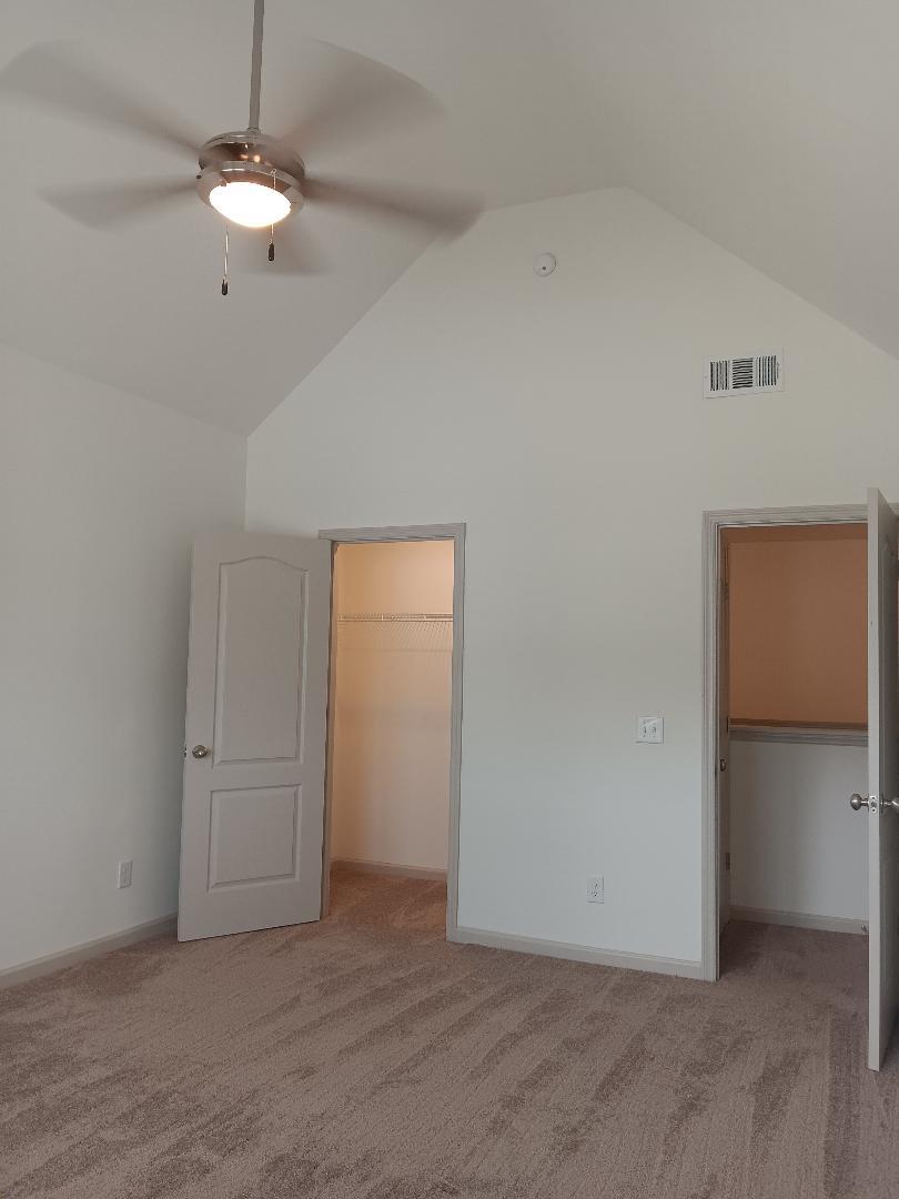 Building Photo - 724 Buddy Ct