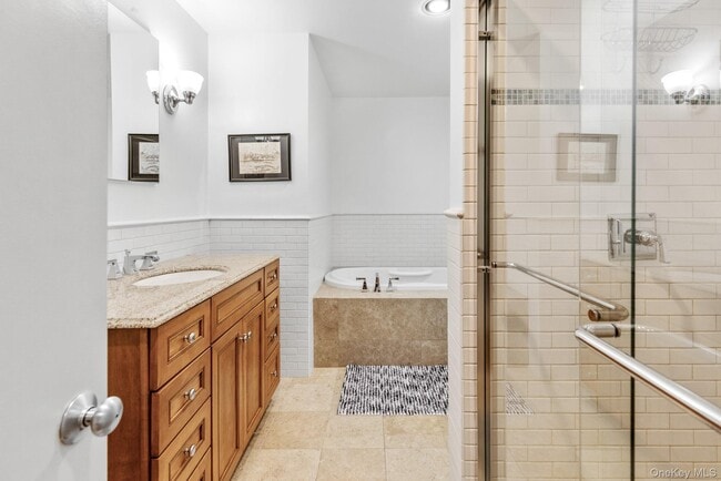 Building Photo - 34 Park Cir