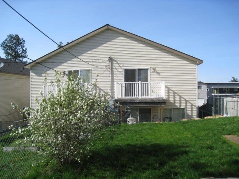 Building Photo - 1630 E 7th Ave