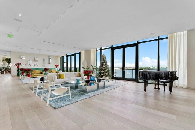 Building Photo - 3131 NE 7th Ave