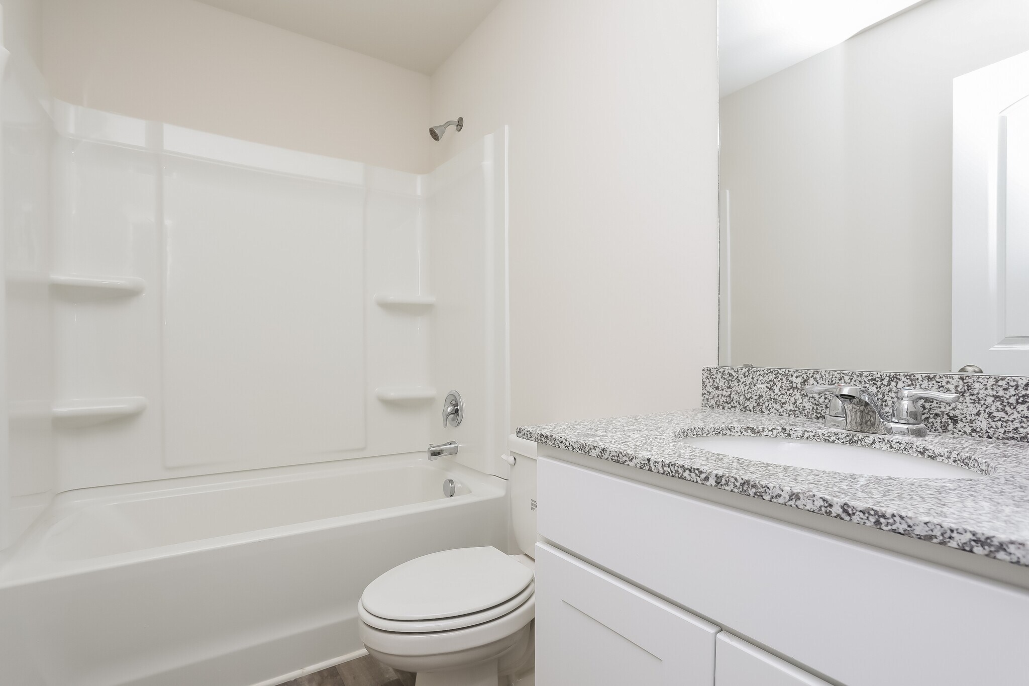 Building Photo - 2211 Samuel Ln