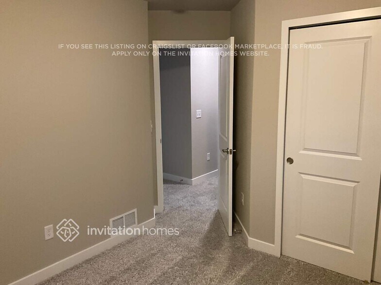 Building Photo - 11843 Mission Peak Pl