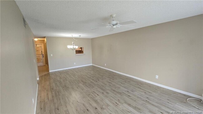 Building Photo - 2950 SE Ocean Blvd