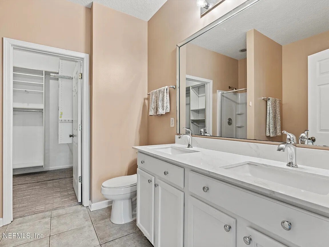 Building Photo - 12301 Kernan Forest Blvd