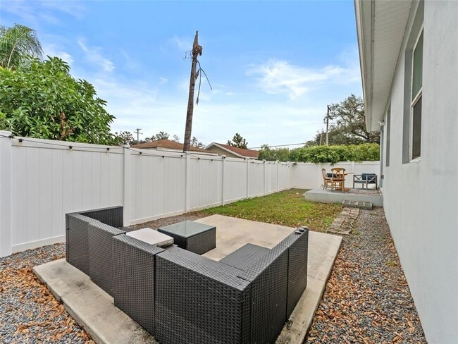 Building Photo - 3103 W Leroy St