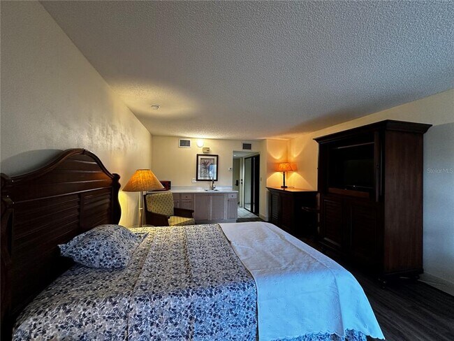 Building Photo - 29129 Bay Hollow Dr