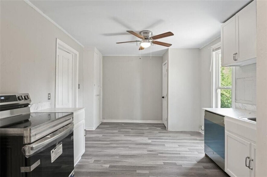 Building Photo - 212 W Quilly St