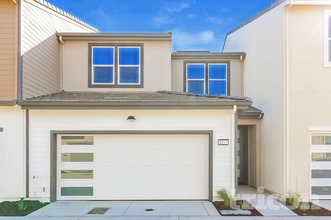 Building Photo - 8217 Perla Wy