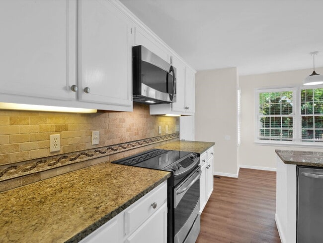 Building Photo - 2409 Eagles View Pl