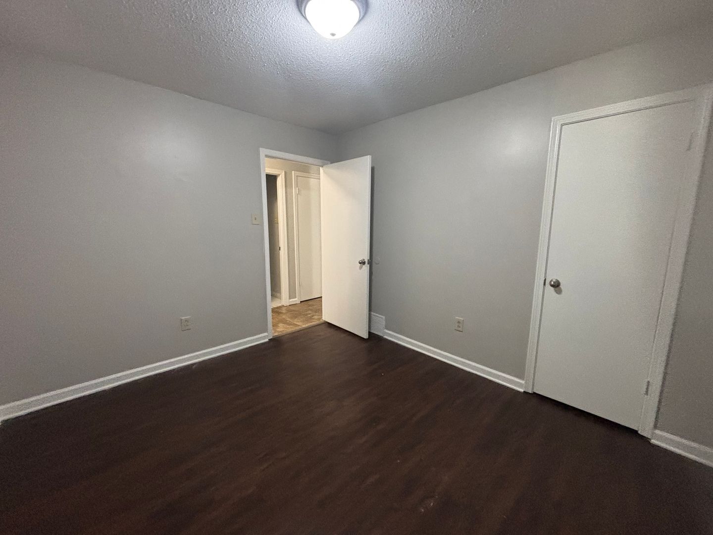 Building Photo - 3132 Rosebay Ln