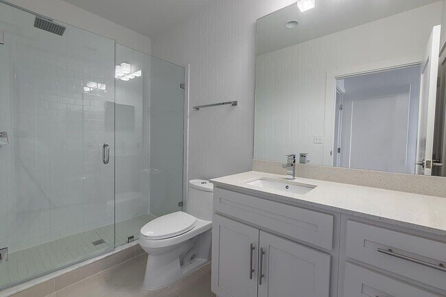 Building Photo - 312 23rd St