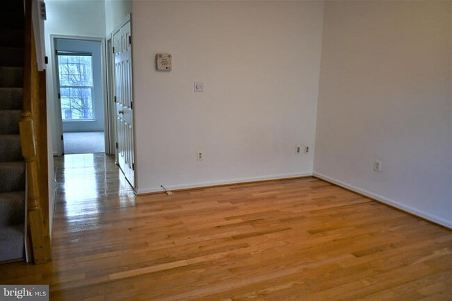 Building Photo - 2427 Dew Meadow Ct
