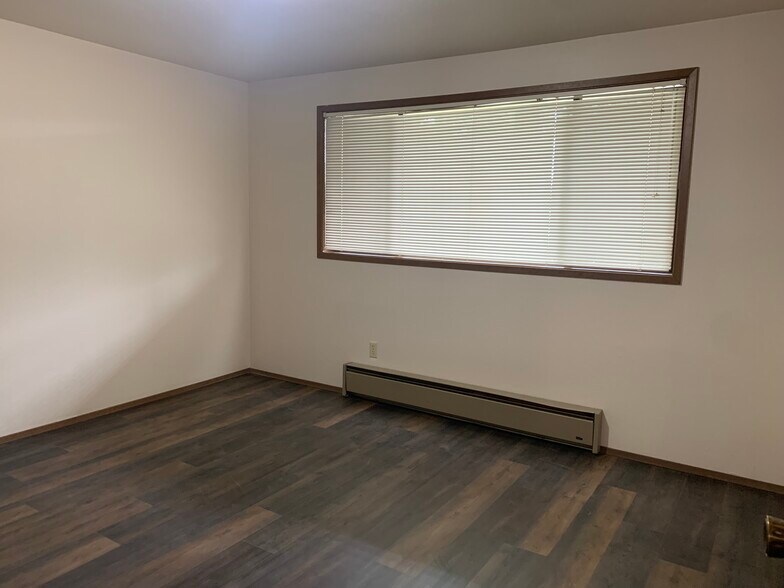 Building Photo - 107 La Villa Dr