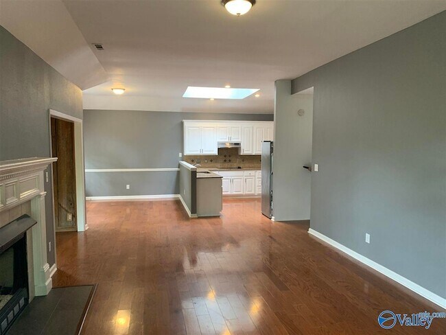 Building Photo - 108 Euclid Dr