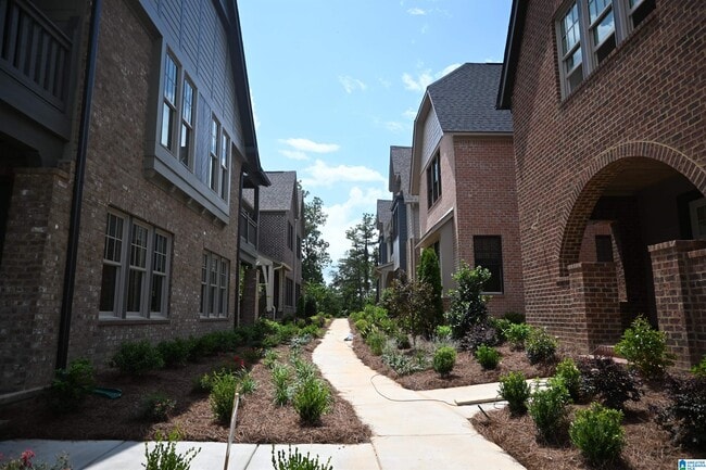 Building Photo - 1811 Kaver Ln