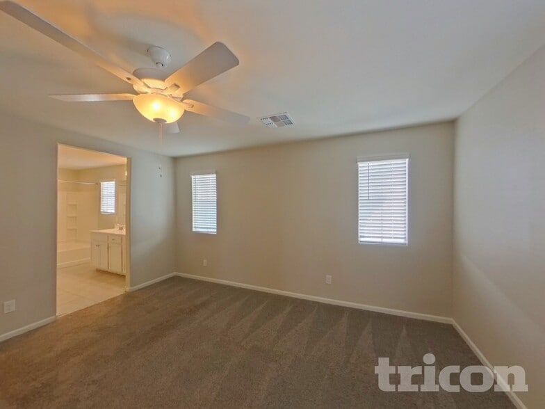 Building Photo - 8606 E Peralta Ave