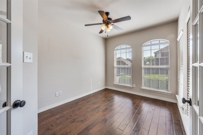 Building Photo - 3805 Weatherstone Dr