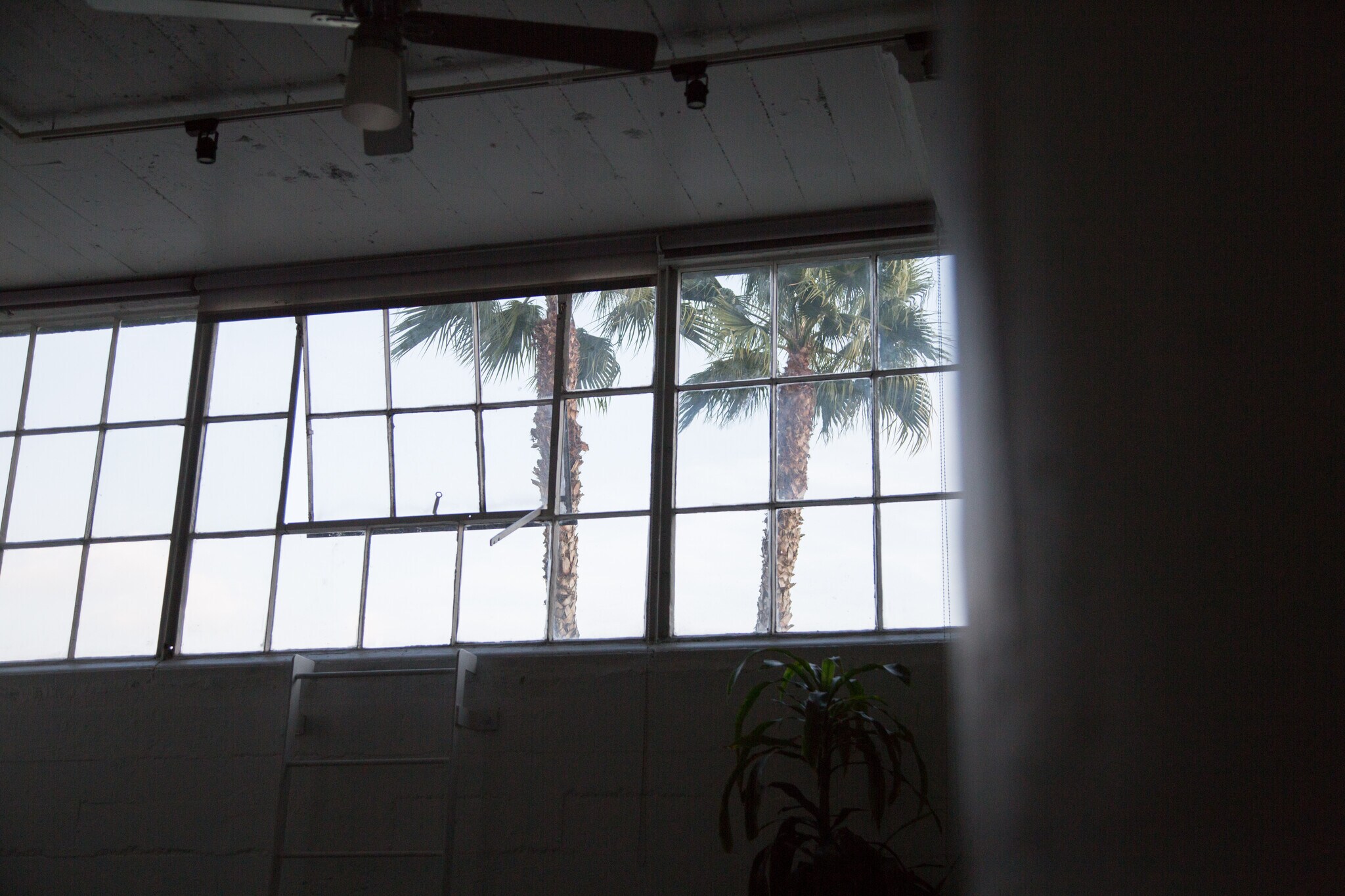 Building Photo - 420 S San Pedro St