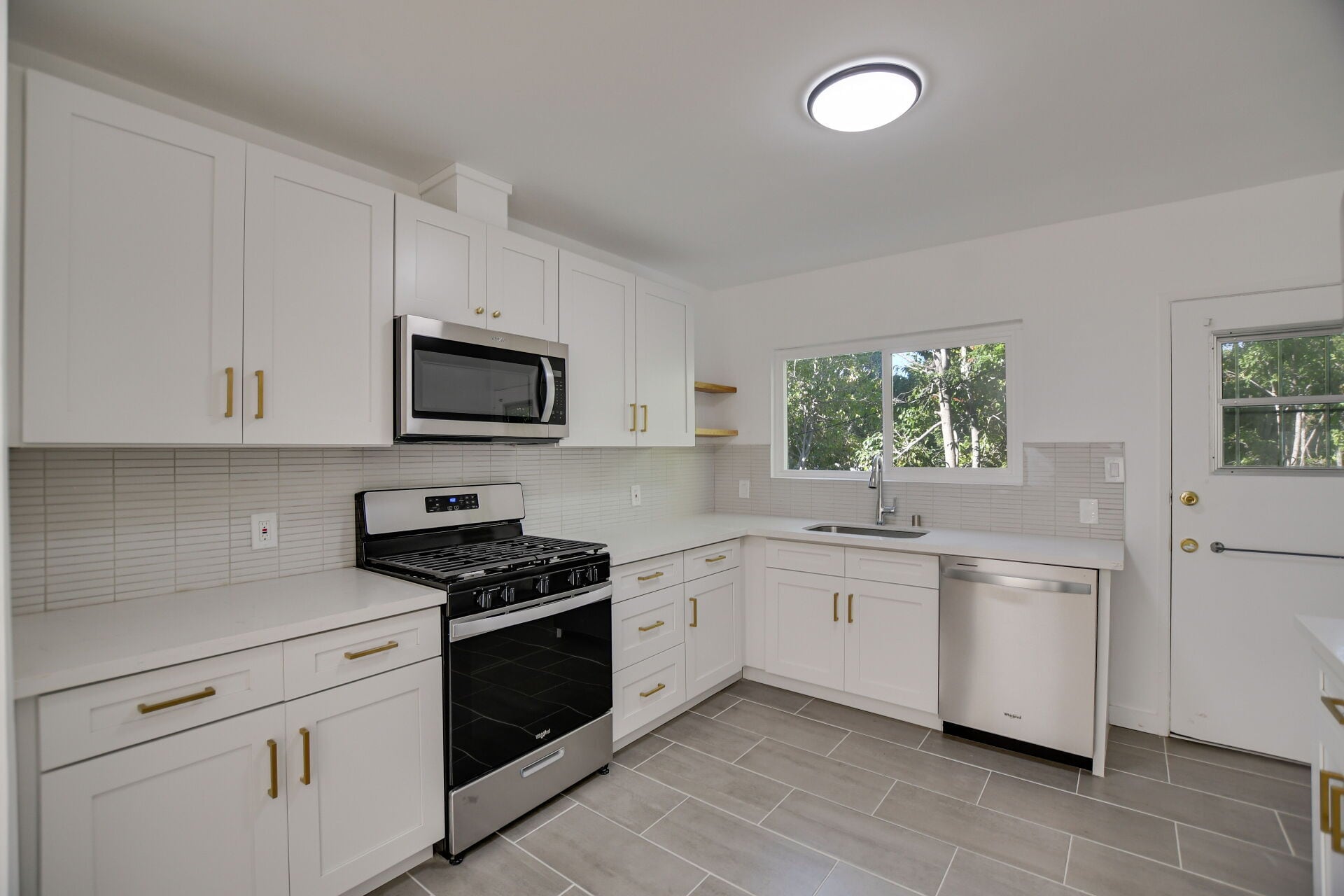 Building Photo - 2005 21st St