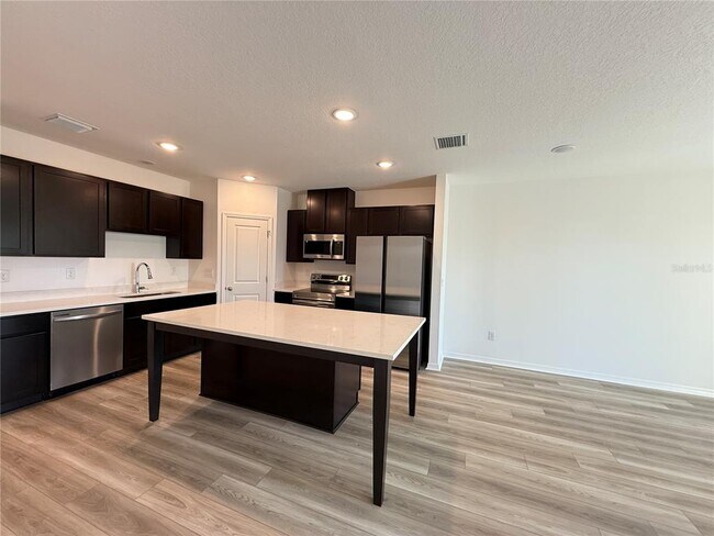 Building Photo - 10821 Ironwood Tree Wy